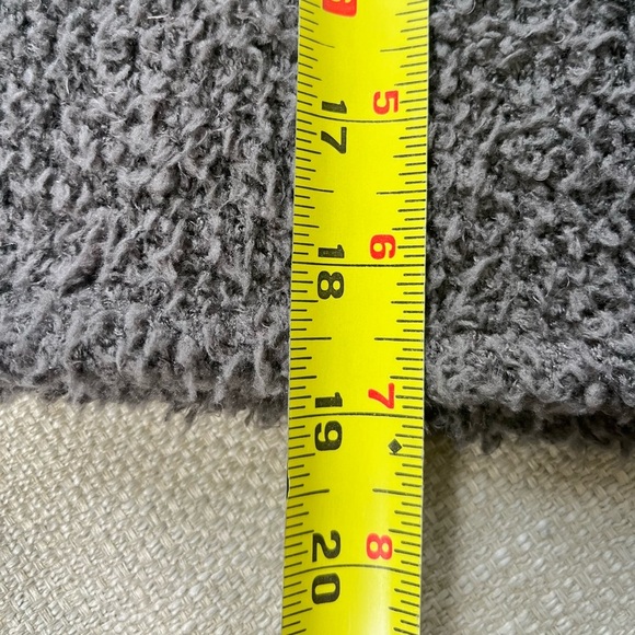 Beyond Yoga Sweater Women’s Medium All The Feels Cropped Raglan Pullover Fuzzy - Picture 7 of 7